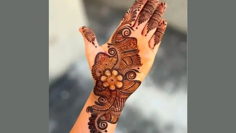 Vat Savitri Vrat Mehndi Designs